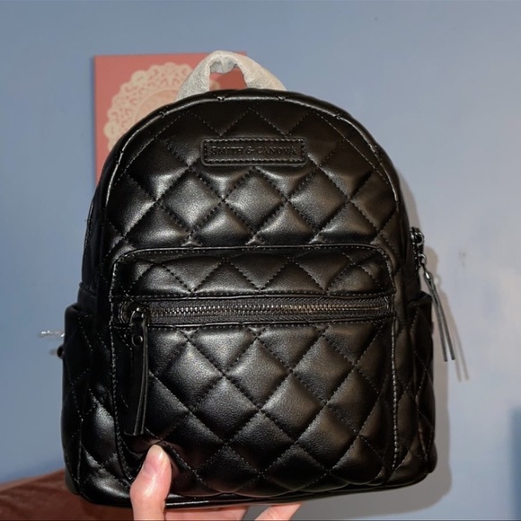 Quilted leather mini backpack - Picture 3 of 6